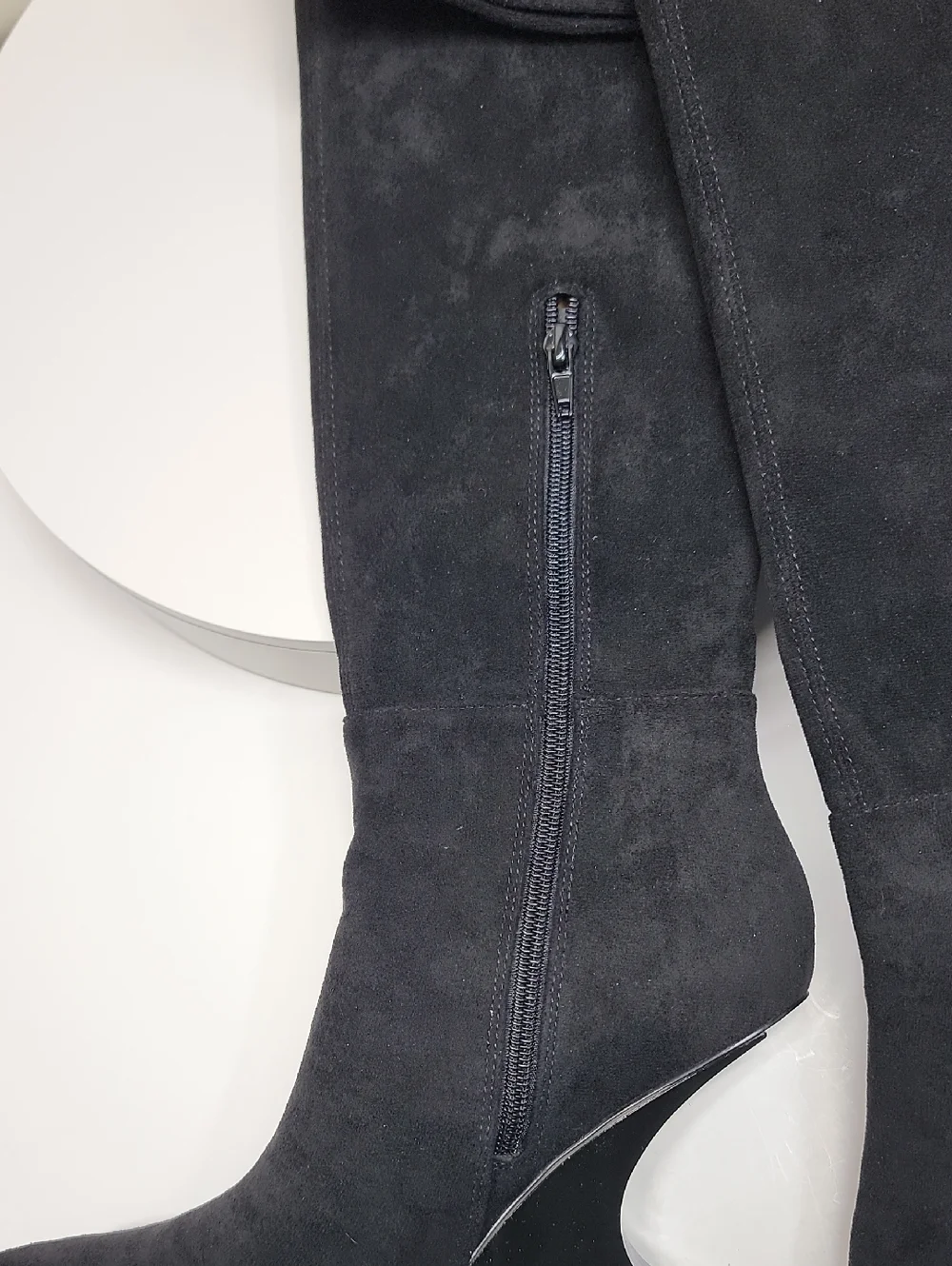AAJ BY AMINAH NEW IN BOX SCULPTED HEEL OVER-THE-KNEE BOOTS